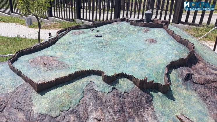 Крепост Русокастро