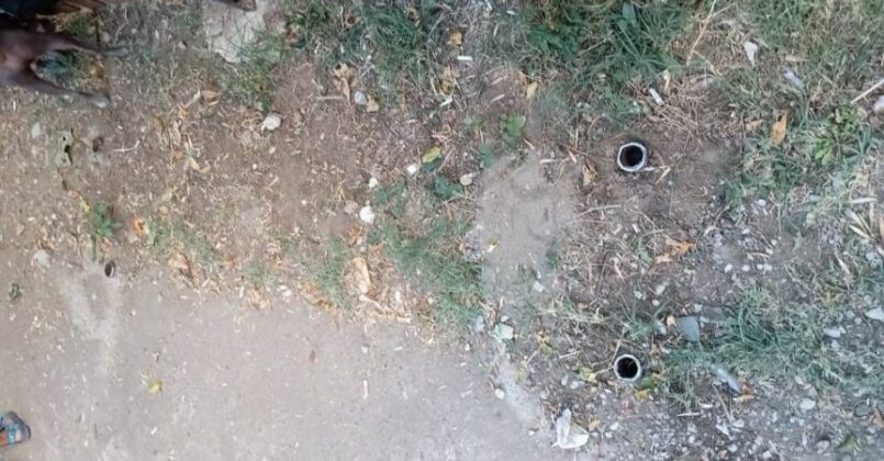 Една от отстранените пейки