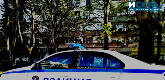 Полицейски патрулен автомобил