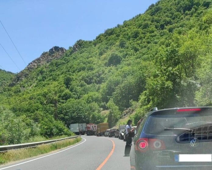 Тапа заради катастрофата