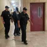 Станимир Рагевски (в средата)