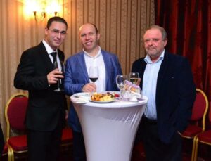 (от дясно наляво) Йордан Георгиев, Ивайло Иванов и Тодор Йосифов /ГЕРБ/