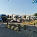 Блокирани товарни автомобили