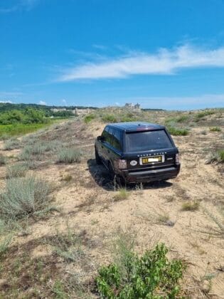 Джип на плажа