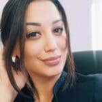 Евелина Славкова