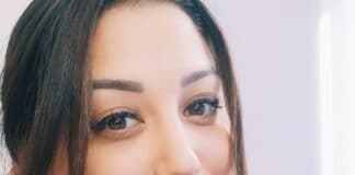 Евелина Славкова