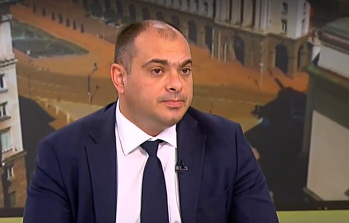 Филип Попов