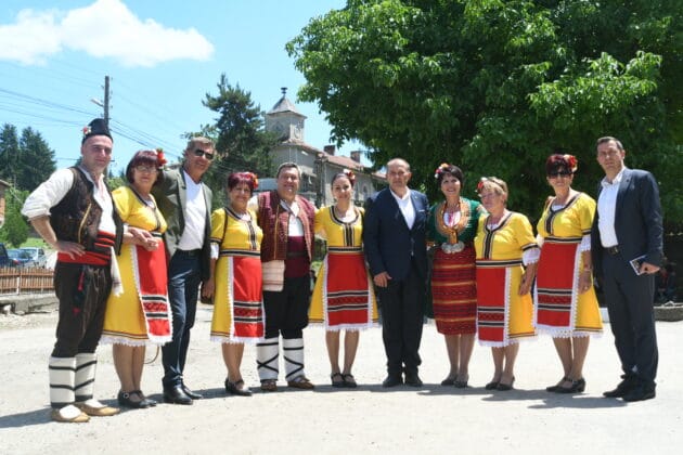 Фолклорен фестивал