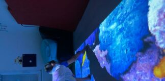 Интерактивен магически под