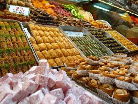 Сладки изкушения на пазара в Одрин