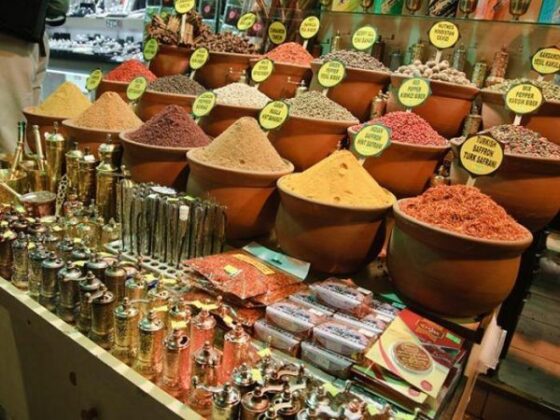 Подправки на пазара в Одрин