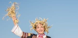 Народни танци