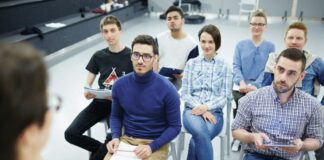 Обучения, квалификация, група хора