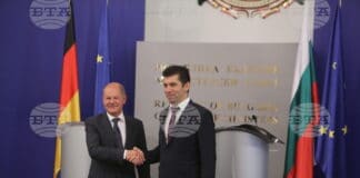 Олаф Шолц и Кирил Петков