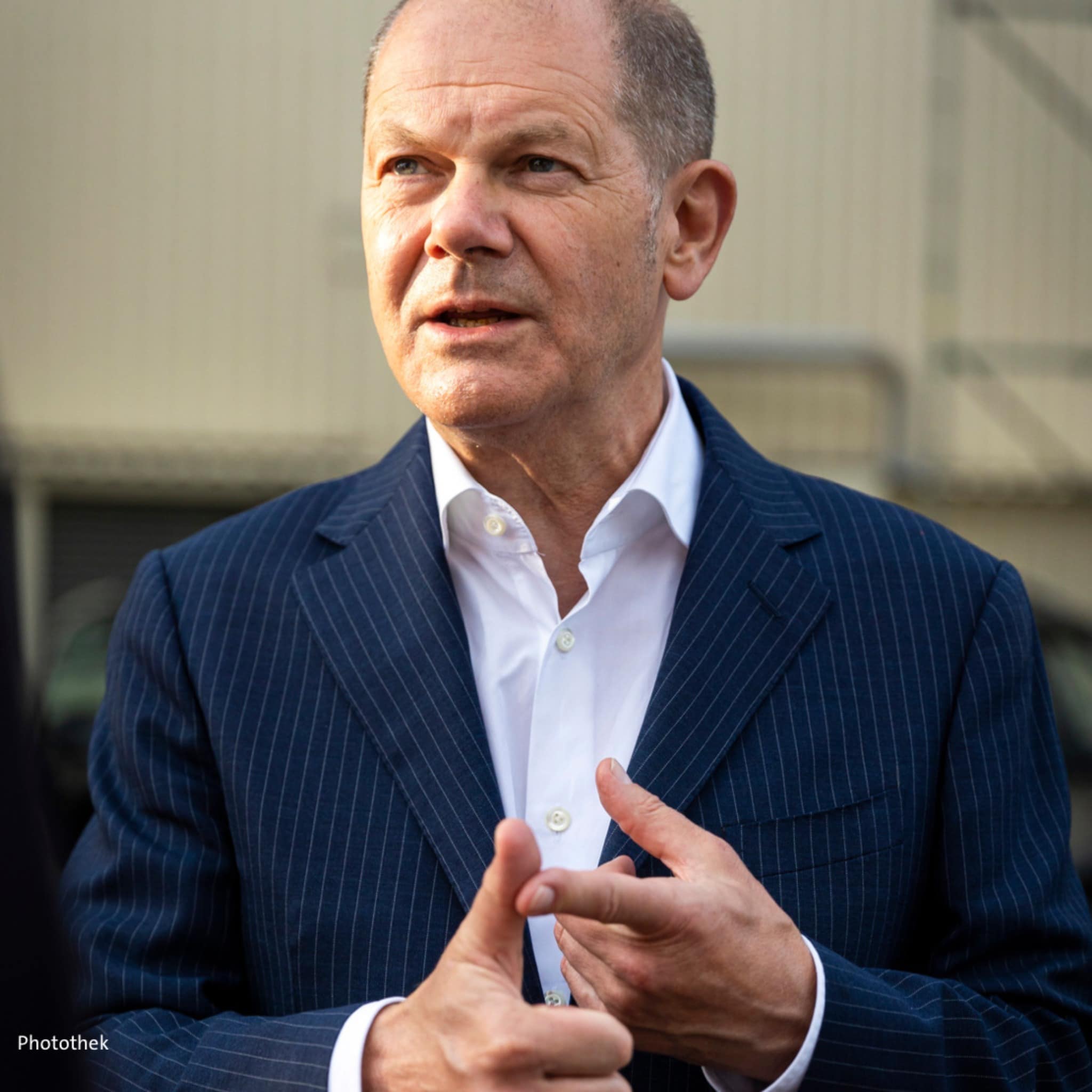 Германският канцлер и лидерът на опозицията Фридрих Мерц размениха остри