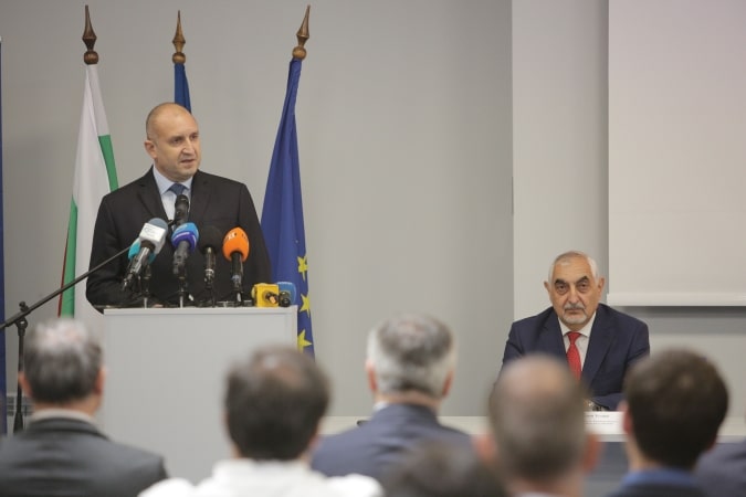 Румен Радев