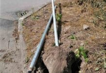 Унищожен пътен знак