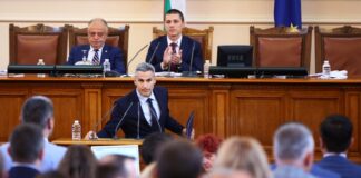 Андрей Гюров