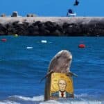 Делфин извади икона на Путин