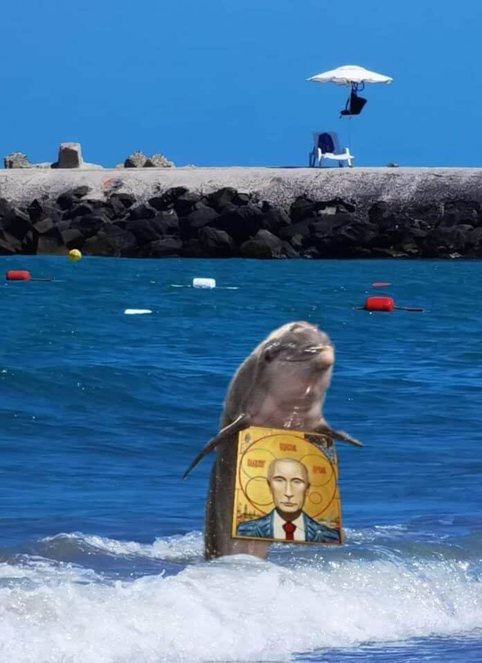 Делфин извади икона на Путин