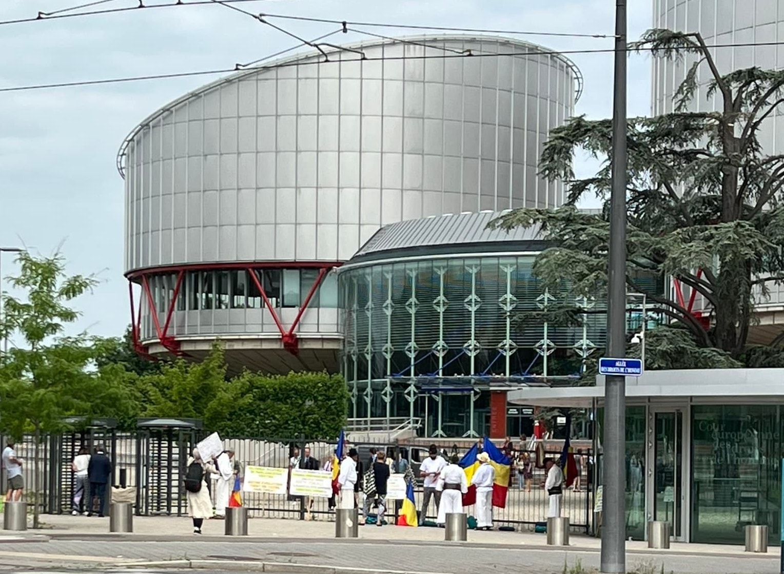 На 18 август Антикорупционният фонд АКФ изпрати жалба до Европейския