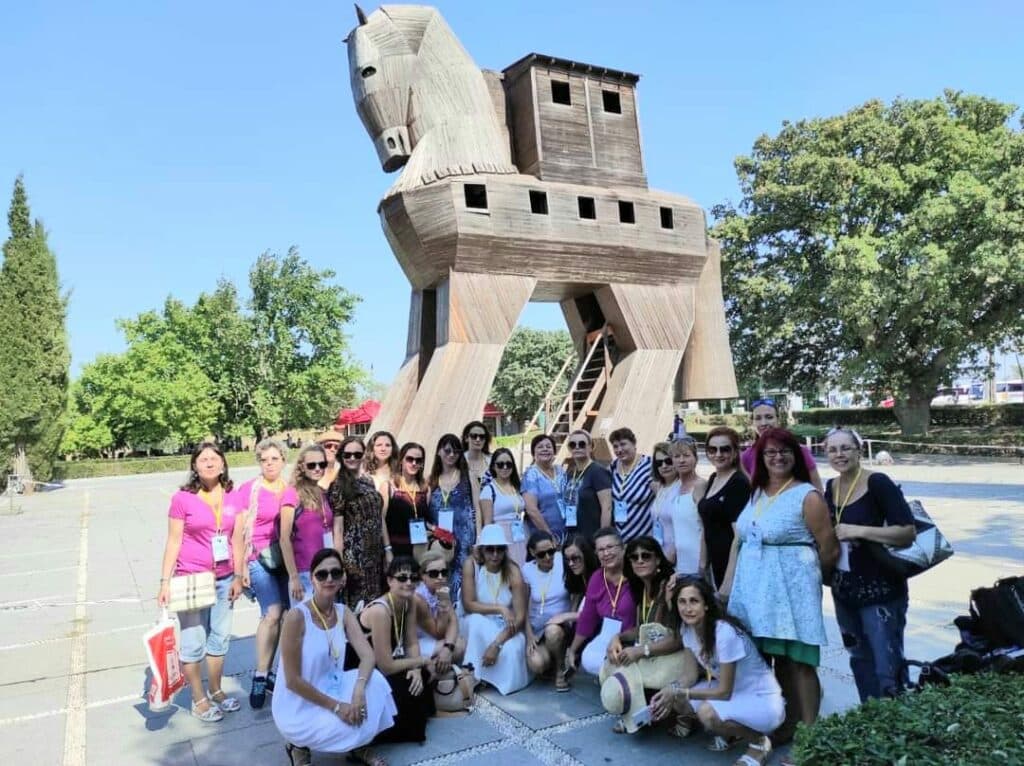 Дамски хор "Тримонциум"