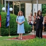 (от ляво надясно) Илияна Йотова и Теодора Генчовска