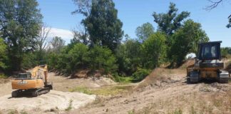 Изземване на наносни отложения