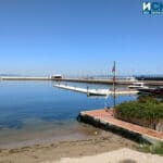 Кей пред сараите на Ахмед Доган