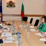 Работодатели, Корнелия Нинова и екипът й