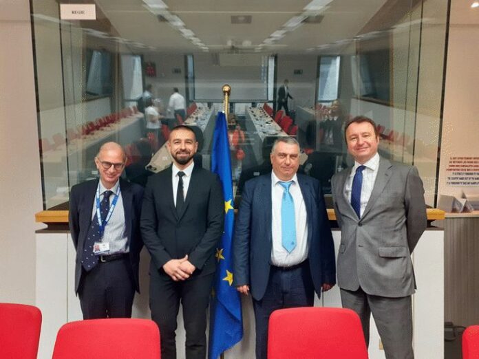 Организира от ЕК среща