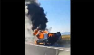 Горящ автомобил