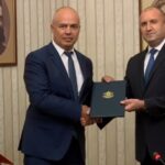 (от ляво надясно) Корнелия Нинова, Георги Свиленски, Румен Радев