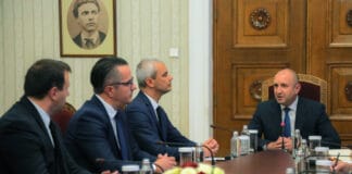 "Възраждане" и Румен Радев