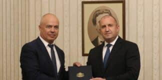 (от ляво надясно) Георги Свиленски и Румен Радев