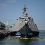 Разрушител на ВМС на САЩ.