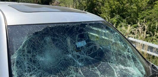 Потрошена кола