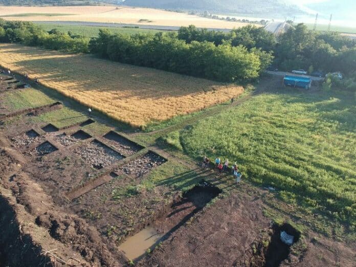 10 археологически обекта по трасето на жп линията Волуяк-Драгоман