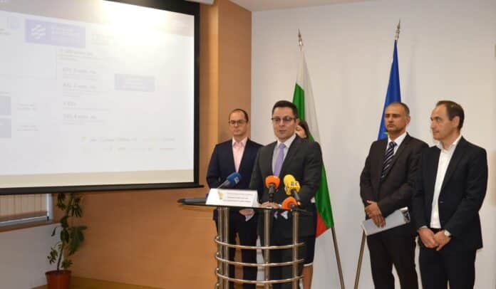 Александър Пулев