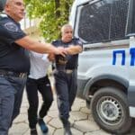 Извеждане на задържан