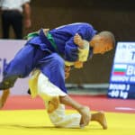 Кристиян Генов /в синьо/