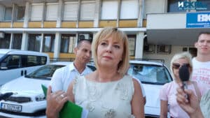 Мая Манолова