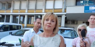 Мая Манолова