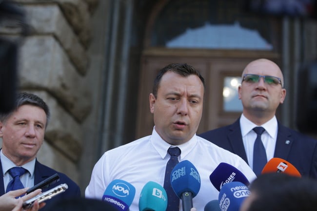 Петър Петров