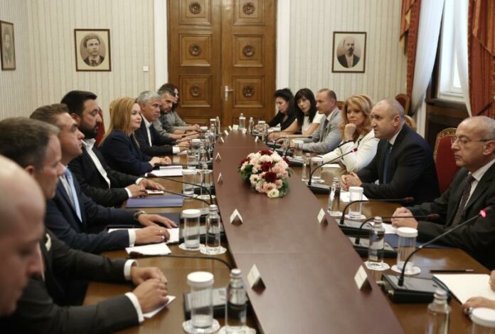 Румен Радев