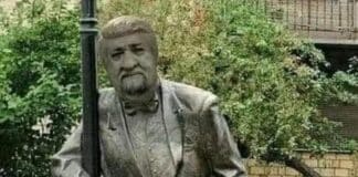 Скулптура на Вежди Рашидов