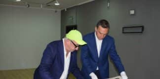 (от ляво надясно) Стефан Стоянов и Димитър Николов