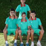 Юноши по тенис