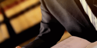 Мъж, адвокат, юрист