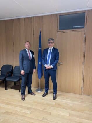 Двустранни срещи